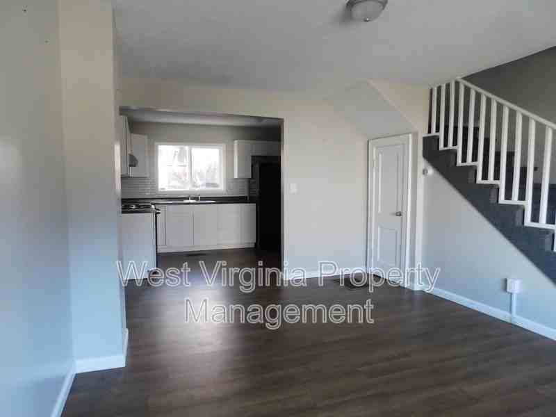 200 Lewis St #4 - Photo 4 of 16