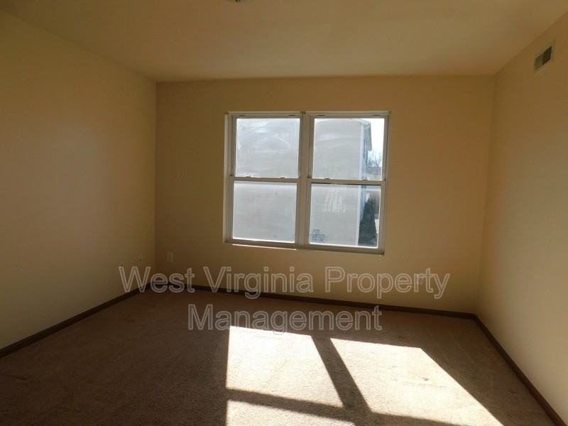 210 Cardinal Way #75 - Photo 6 of 21