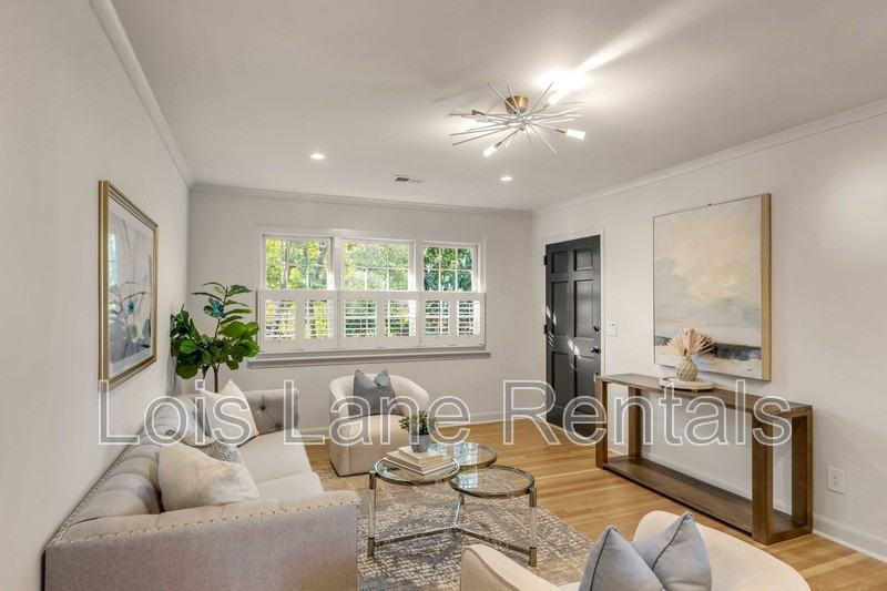 7 Logan St - Photo 5 of 26