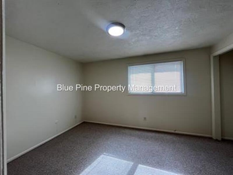 1445 S Emerson Ave #4 - Photo 4 of 8