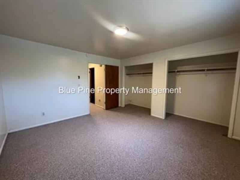 1445 S Emerson Ave #4 - Photo 7 of 8