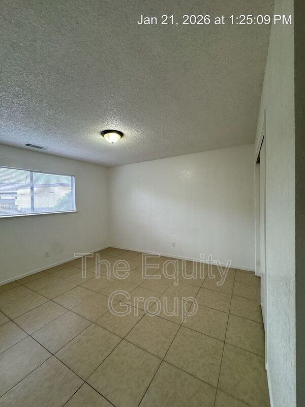 2025 S Tracy Ct - Photo 6 of 19