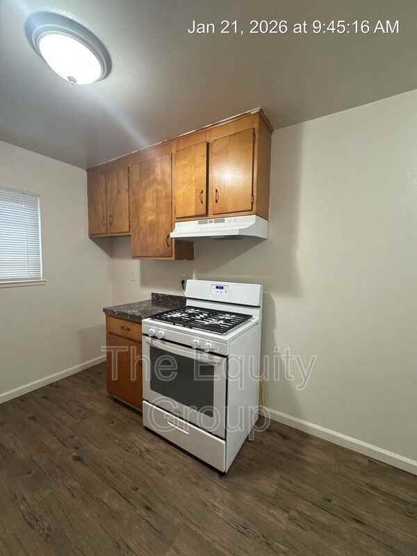 2016 North Ave #C - Photo 6 of 13