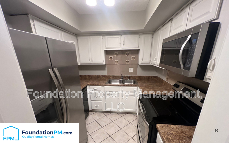 3356 Coachouse Cv #1UNIT3356 - Photo 3 of 24