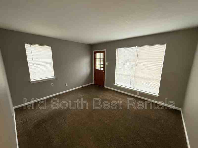 1463 S Cooper St - Photo 4 of 14