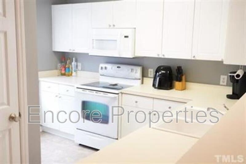 5750 Osprey Cove Dr - Photo 4 of 10