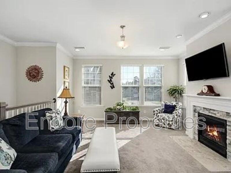 551 Grand Central Sta - Photo 6 of 14