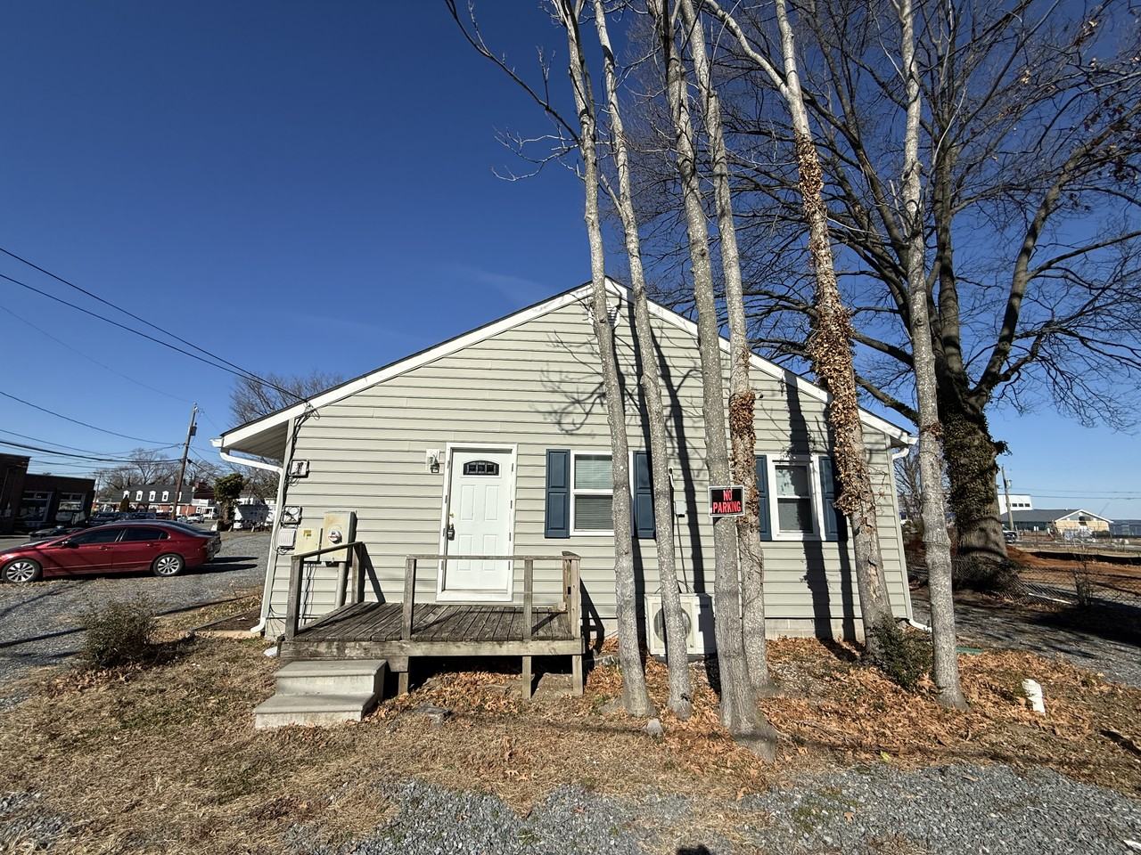 201 North Irving Avenue #B