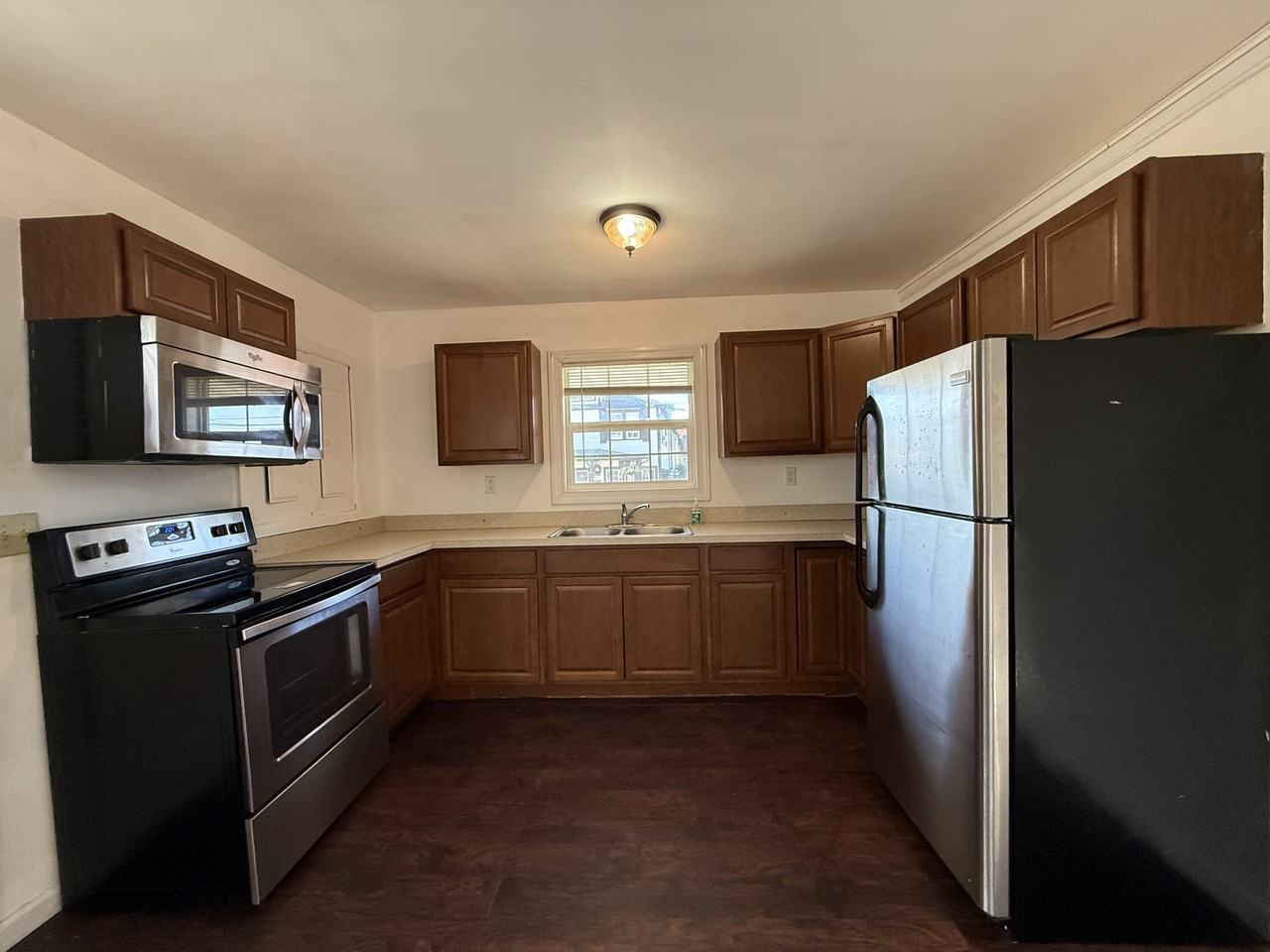 201 North Irving Avenue #B - Photo 6 of 11