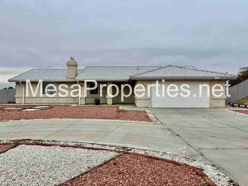 14744 Hopland St - Photo 2 of 23