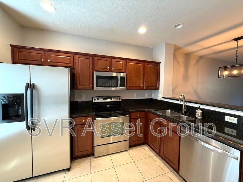 8103 Summer Gate Ct - Photo 5 of 16