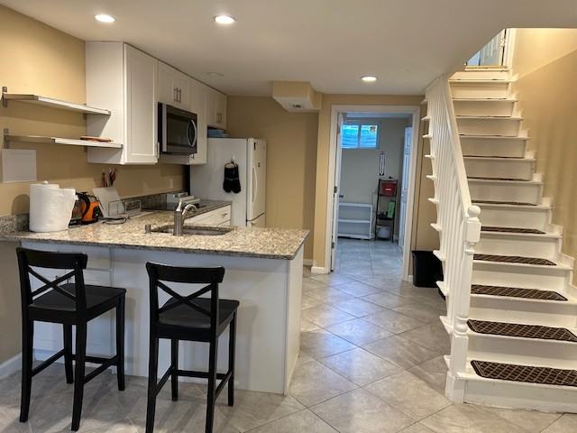 5030 Iroquois Street - Photo 5 of 7