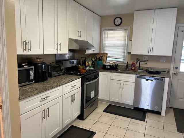 5030 Iroquois Street - Photo 6 of 7