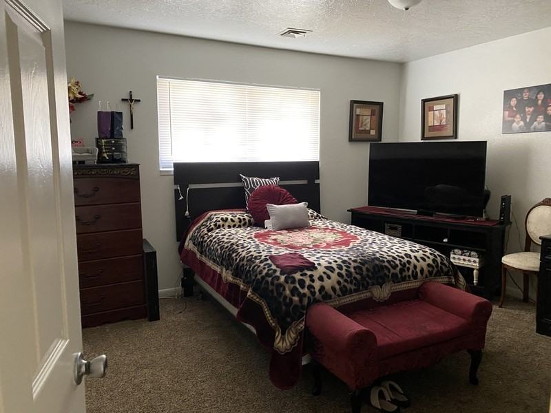 3708 Boulder St - Photo 6 of 10