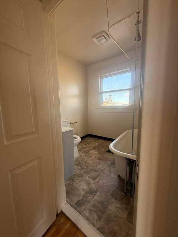 621 13th St - Photo 7 of 10