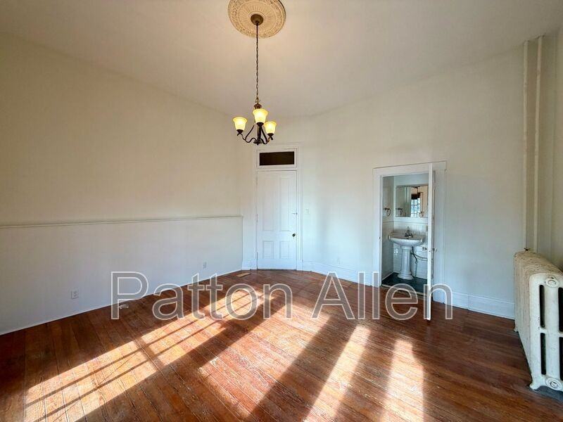 33 Starnes Ave #1 - Photo 4 of 13