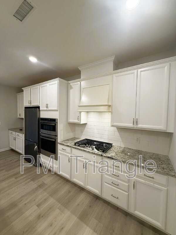 2280 Grants Pass Sta - Photo 4 of 20