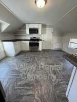 featured image of 39 Middle St