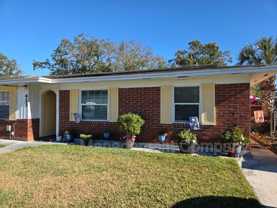 423 Duchess Ct #B - Photo 1 of 1