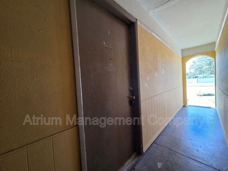 423 Duchess Ct #B - Photo 4 of 4