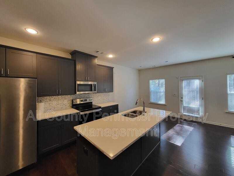 5163 Madeline Pl - Photo 3 of 18