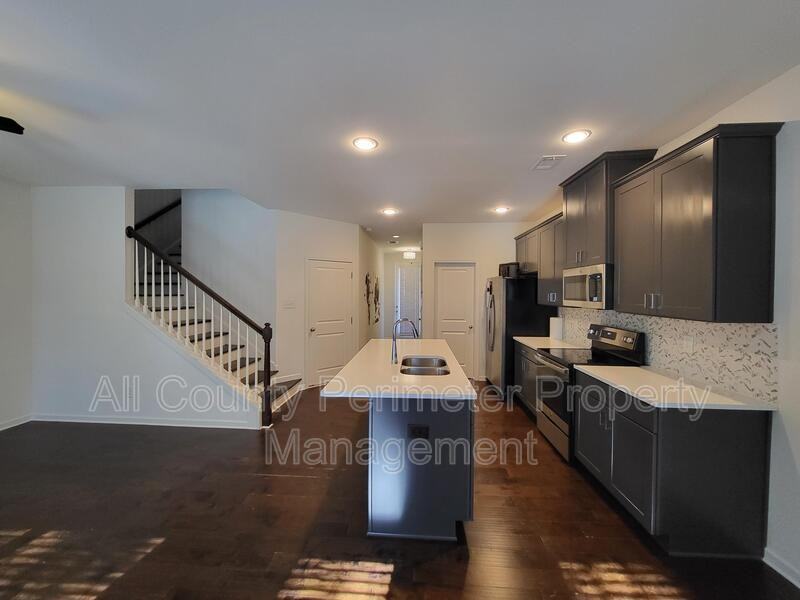 5163 Madeline Pl - Photo 5 of 18