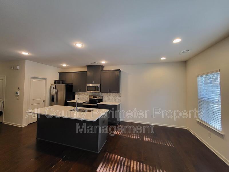 5163 Madeline Pl - Photo 6 of 18