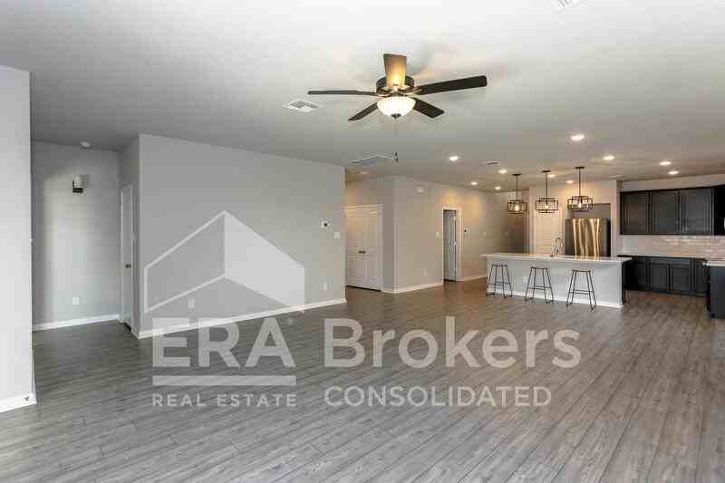 6402 Golden Gate Dr - Photo 4 of 23