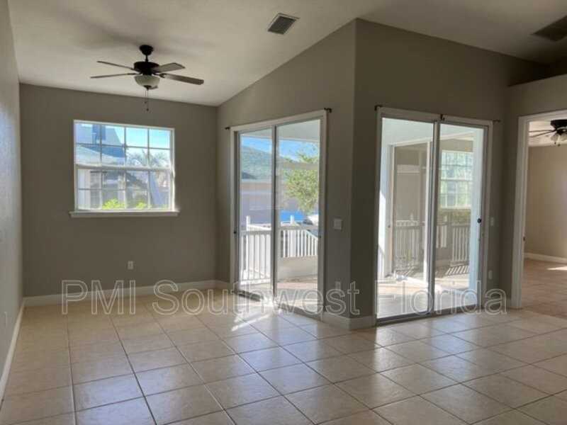 226 Boundary Blvd #C - Photo 7 of 20