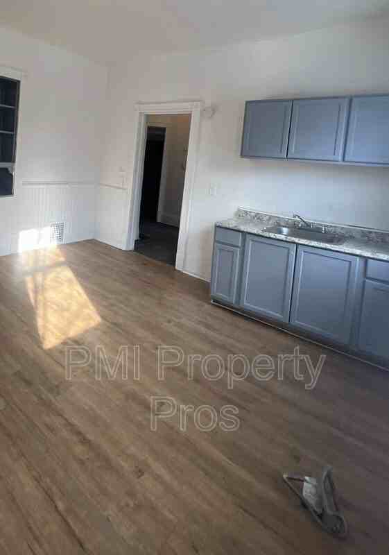 1511 N 34th St - Photo 2 of 7