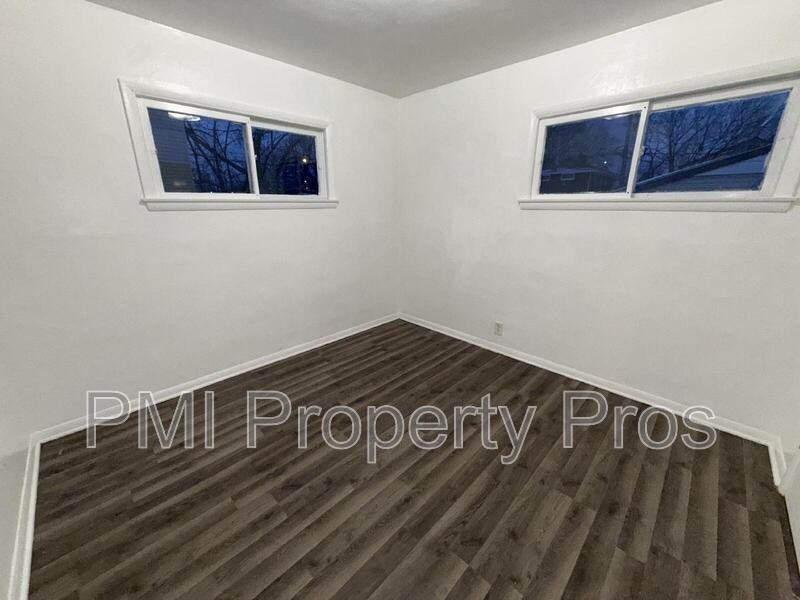 5656 N 61st St #5658 - Photo 7 of 11