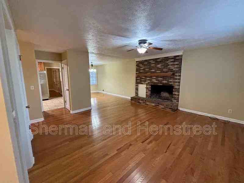 1113 Highview Ave - Photo 5 of 31