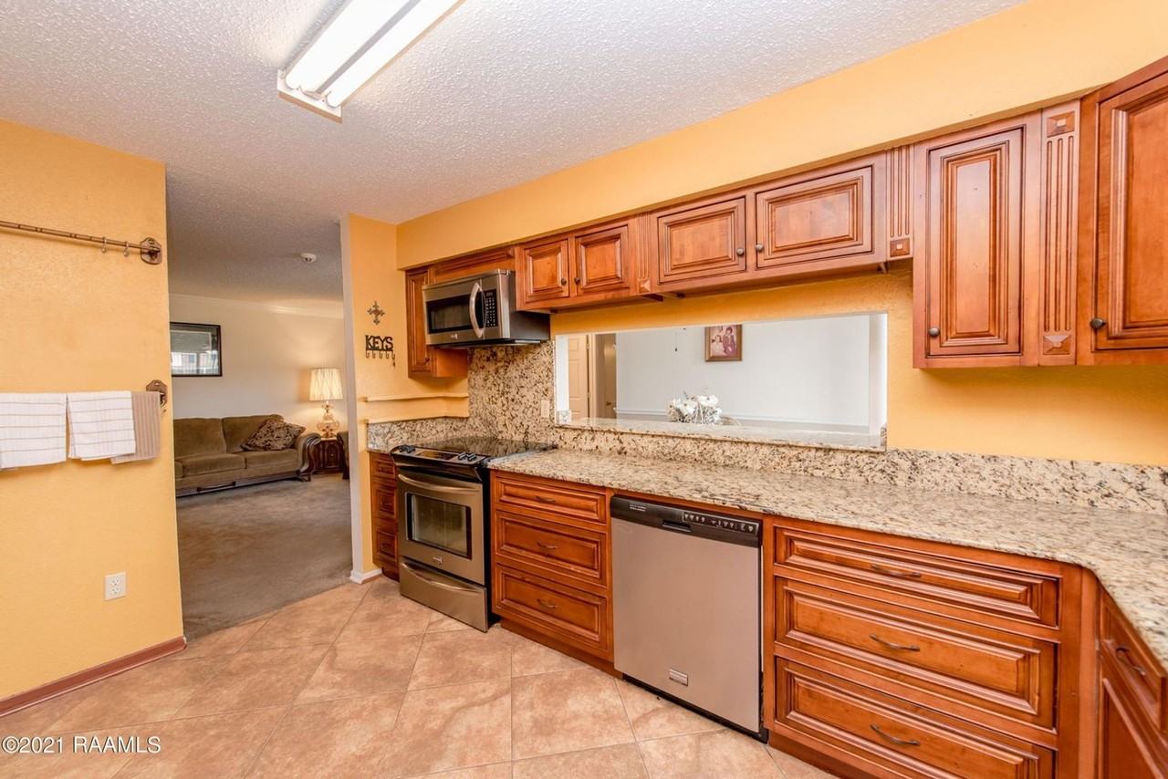 Camellia Condominium - Photo 2 of 5