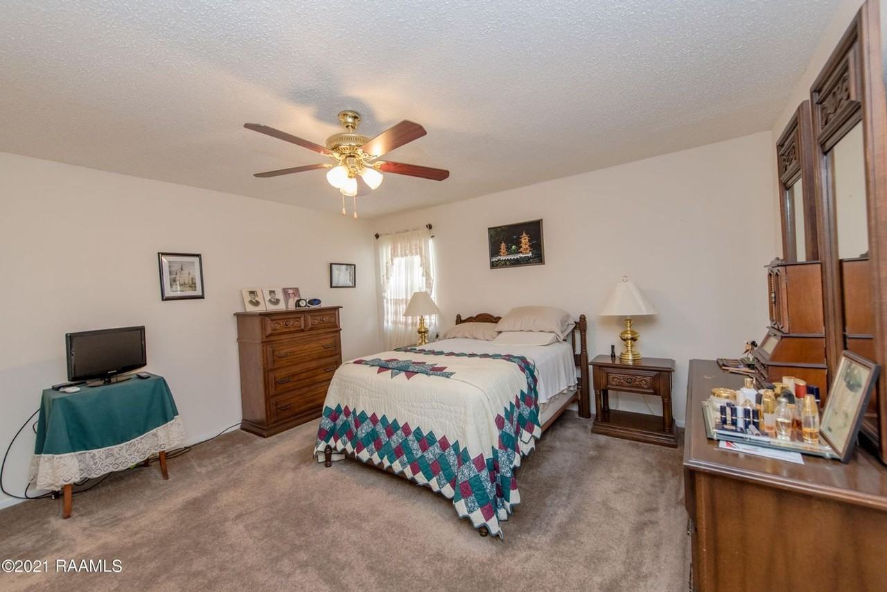 Camellia Condominium - Photo 4 of 5