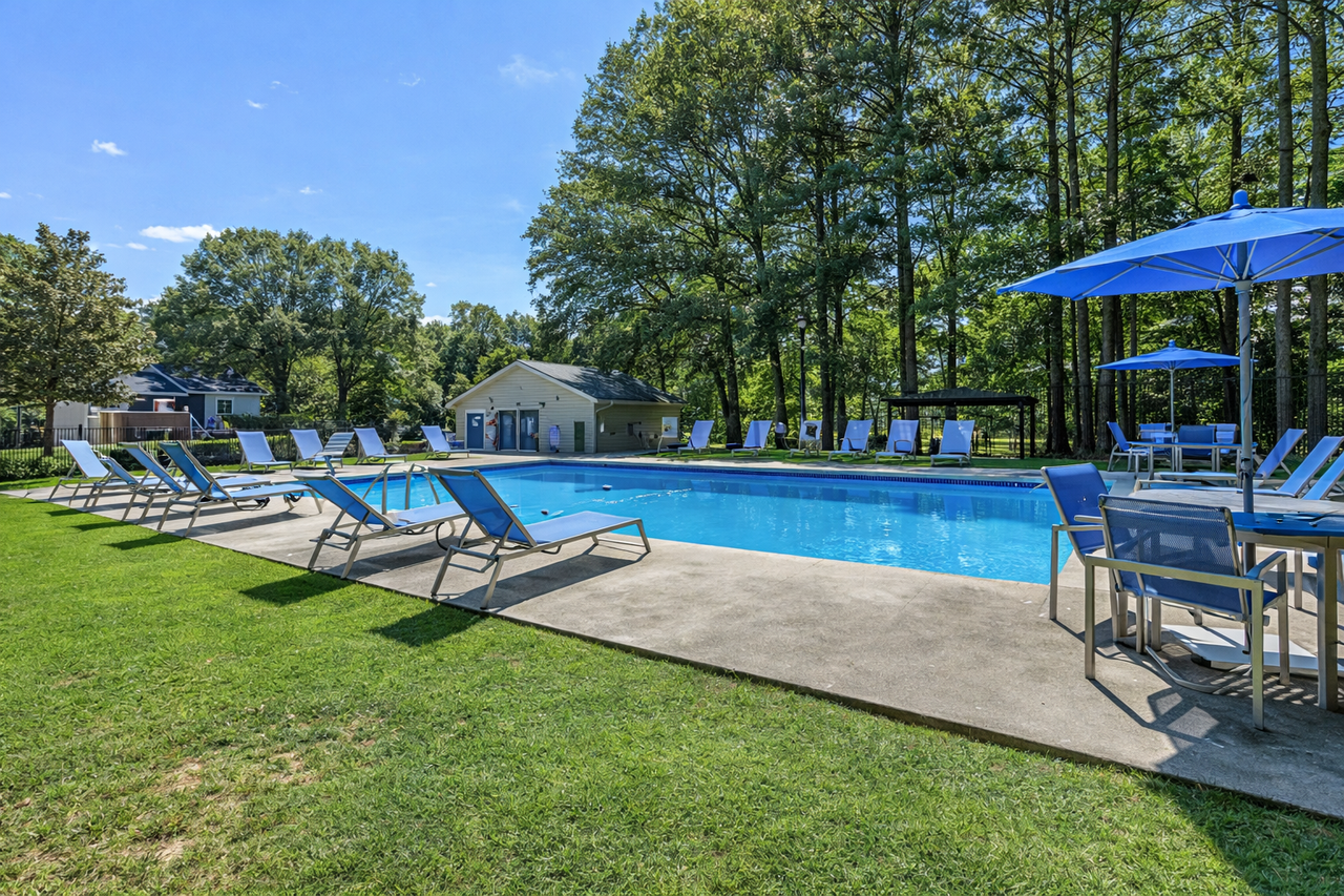 Meadow Crossing - Photo 4 of 22