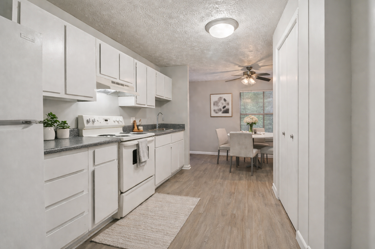 Meadow Crossing - Photo 5 of 22