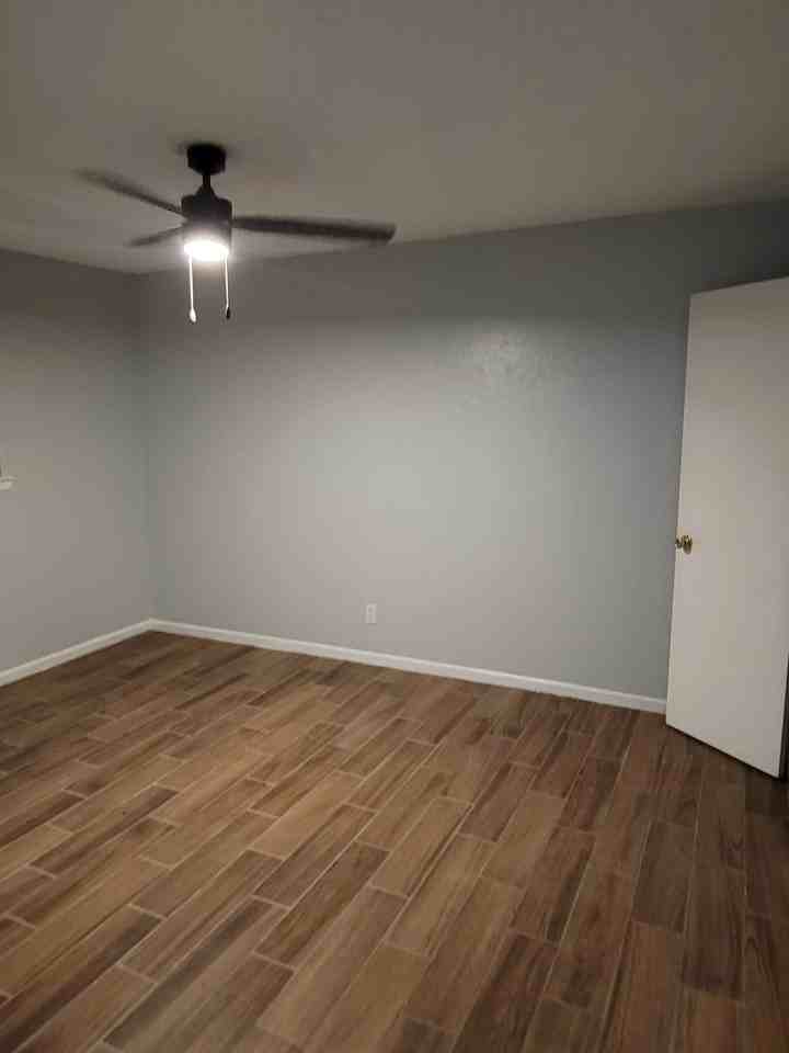 425 North Gilmer Street - Photo 2 of 9