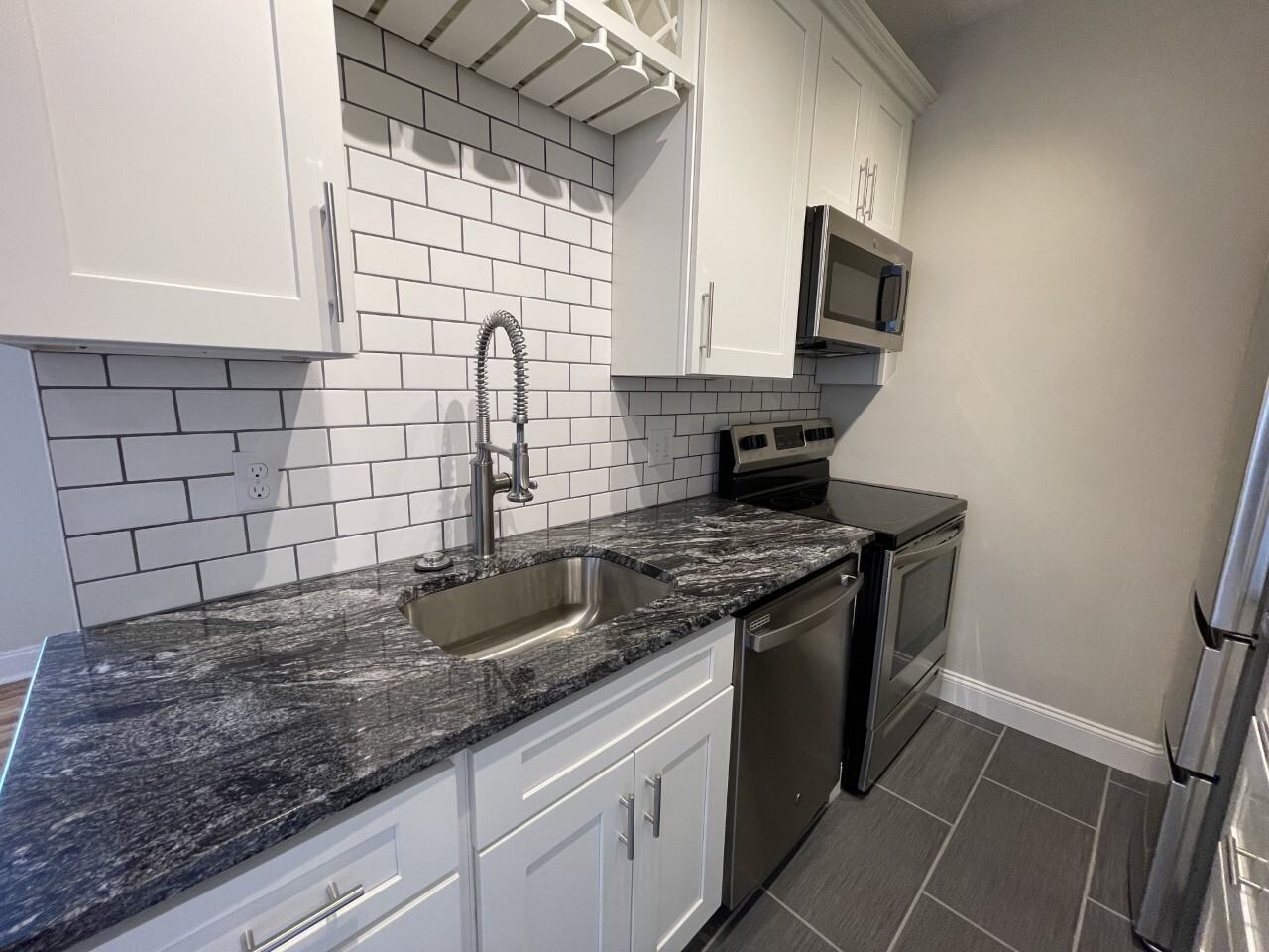 300 S Fairmount Street - Photo 6 of 28