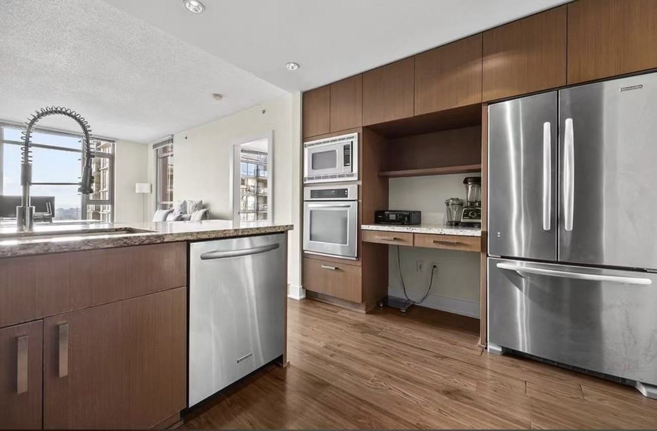 1100 The High Street - Photo 4 of 19