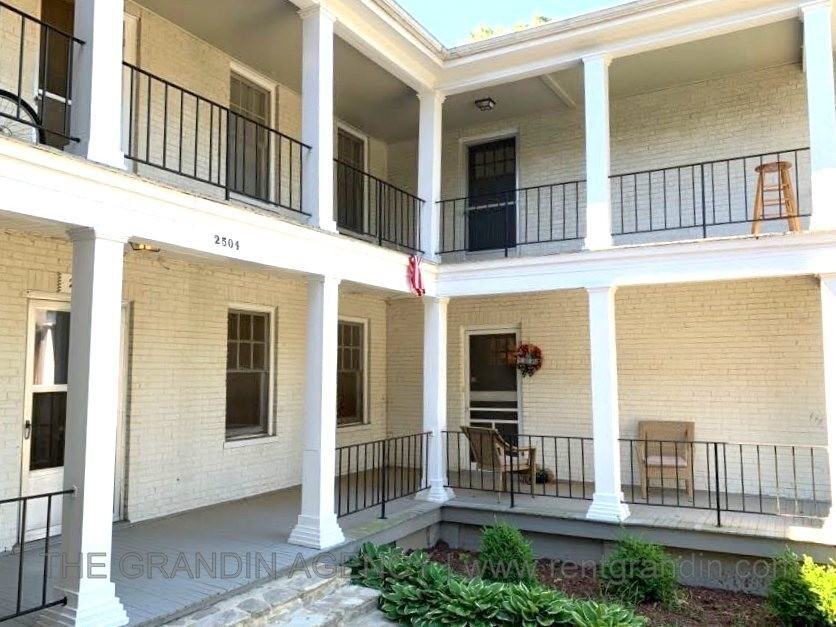 2504 Longview Avenue Southwest - Photo 3 of 42