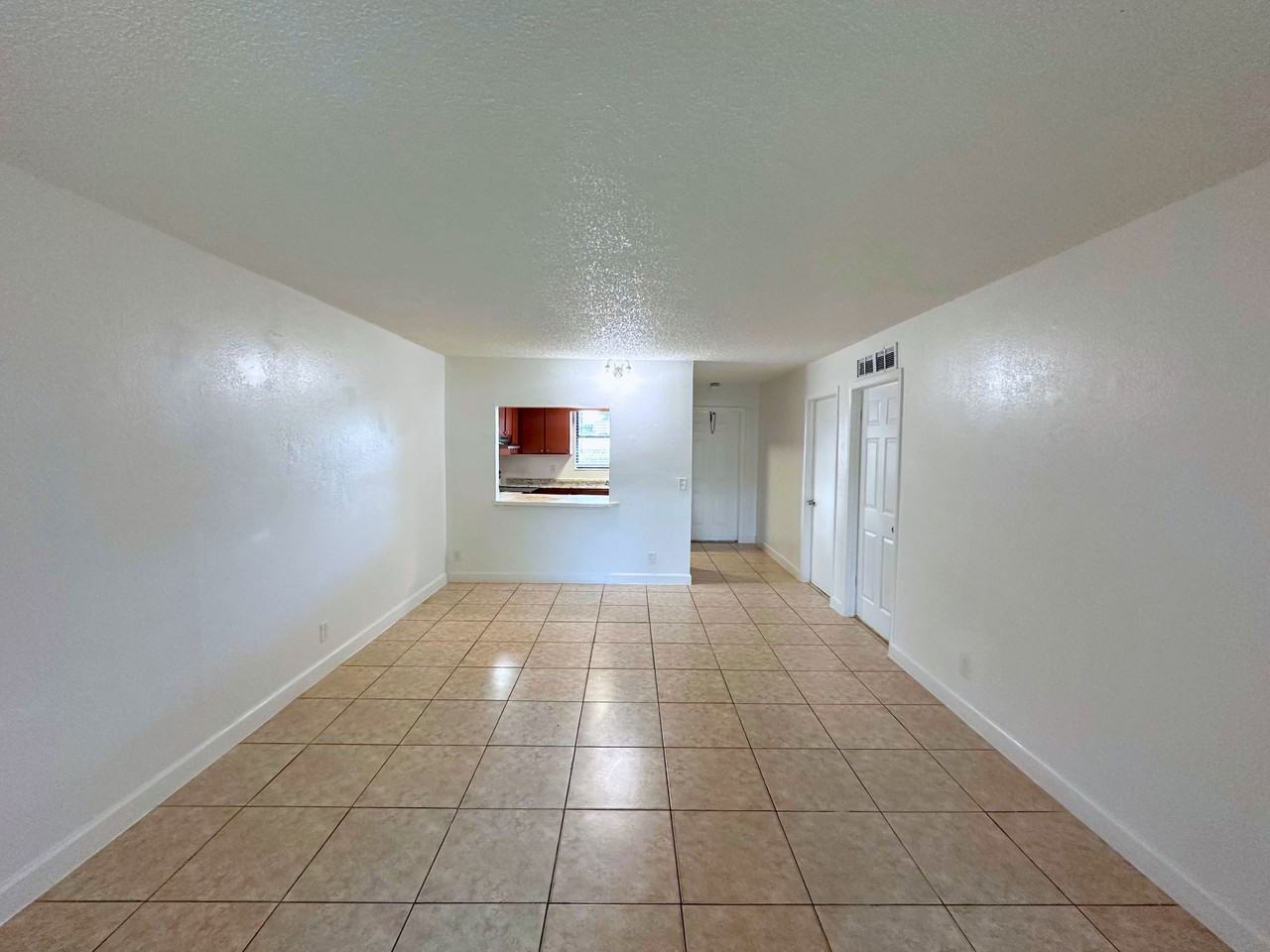 928 South Federal Highway - Photo 3 of 14