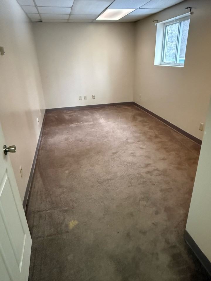 7263 Ohio 43 - Photo 2 of 8