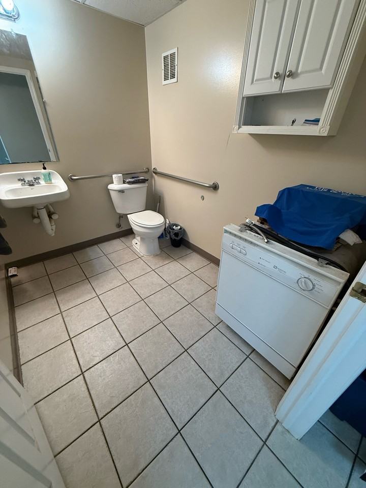 7263 Ohio 43 - Photo 4 of 8