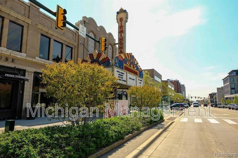 2735 E Maple Rd - Photo 6 of 34