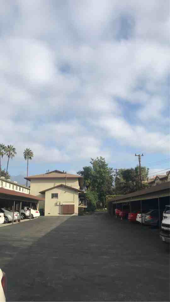 Hale Nane - Photo 3 of 10