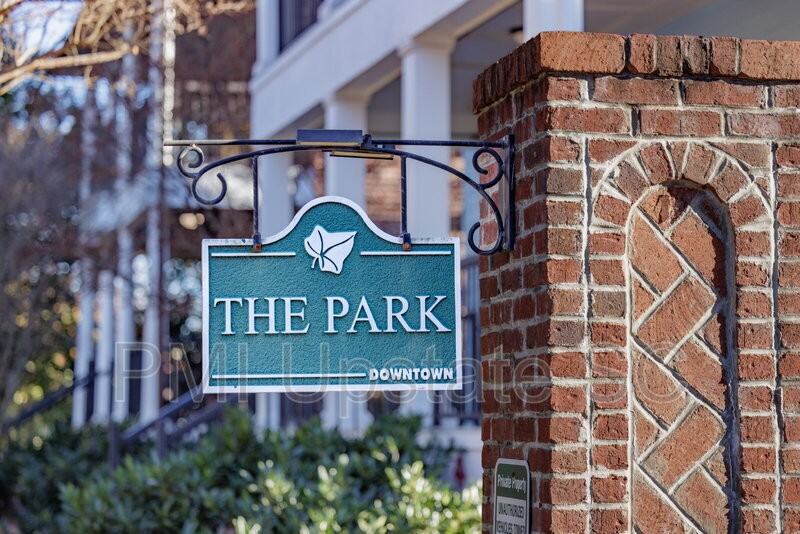 204 E Park Ave #1101 - Photo 6 of 40