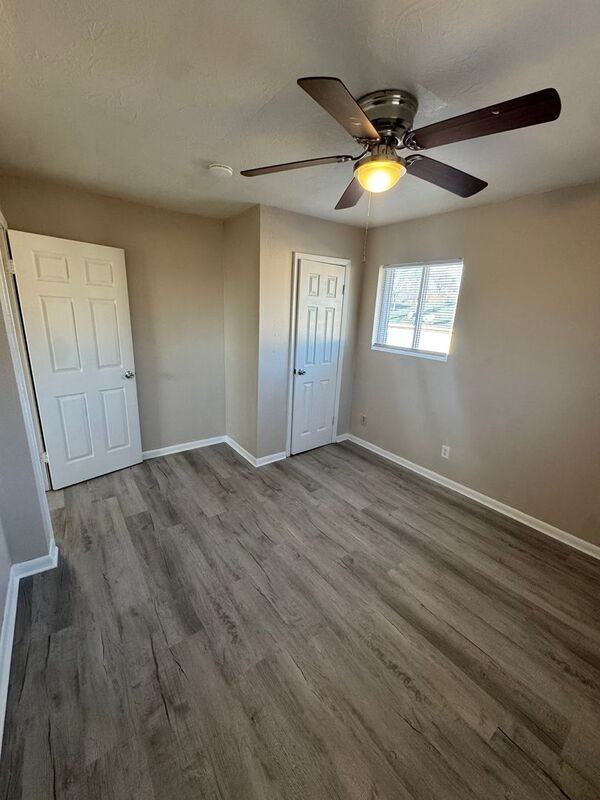 2943 E University St #12 - Photo 7 of 12