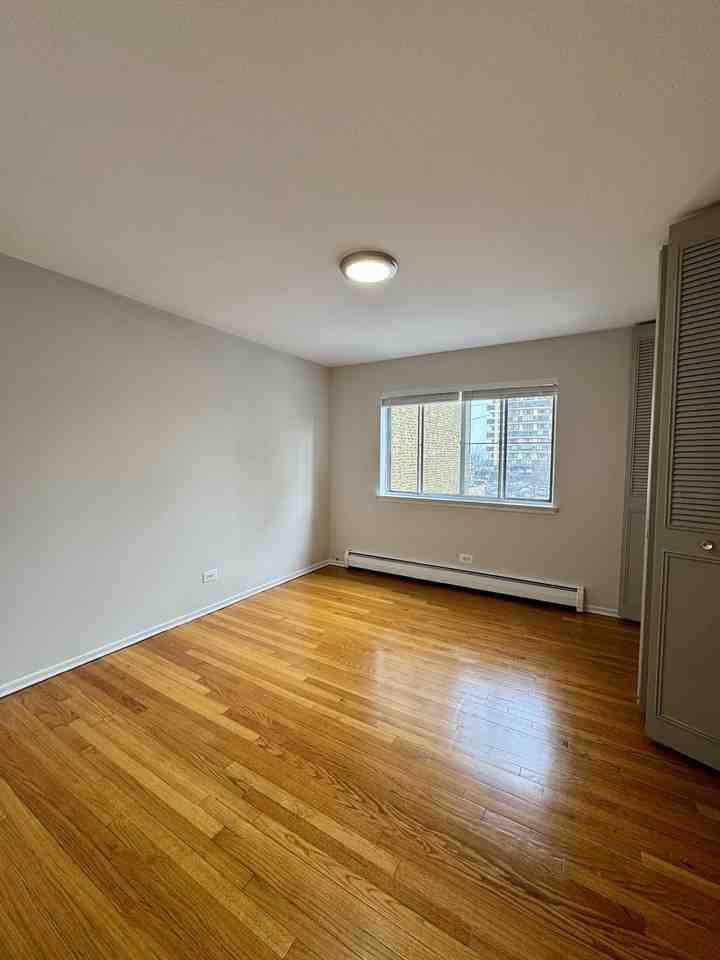 6161 N. Winthrop - Photo 5 of 23