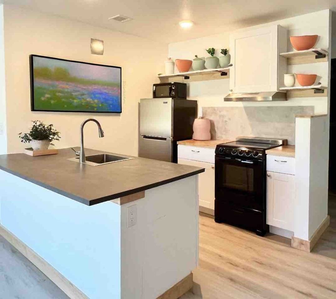 Ski Town Apartments - Photo 6 of 50