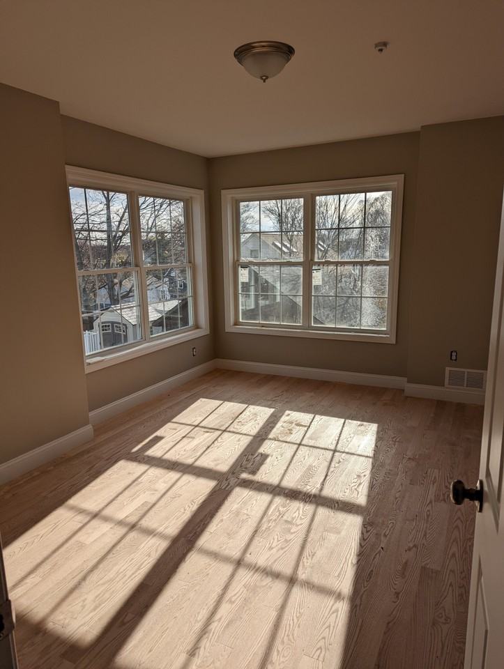 207 Winthrop St #1 - Photo 2 of 31